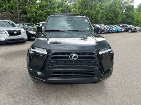 Used 2024 Lexus GX 550 w/ Accessory Package (2T) AWD/4WD image 8