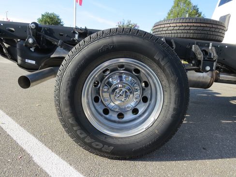 New 2026 RAM 3500 Tradesman w/ Chrome Appearance Group image 9