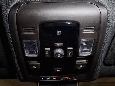 New 2026 GMC Yukon XL AT4 image 19