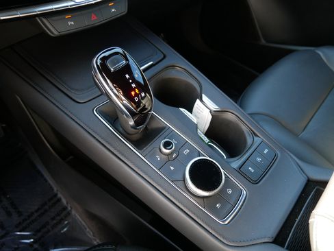 Used 2025 Cadillac XT4 Premium Luxury image 24