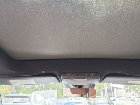 Used 2022 Mercedes-Benz GLC 300 image 15