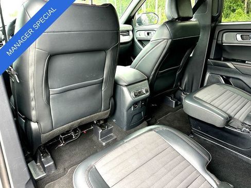 Used 2025 Ford Explorer ST-Line AWD/4WD image 20