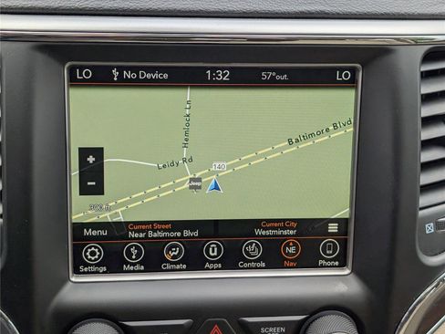 Used 2018 Jeep Grand Cherokee Limited AWD/4WD image 27