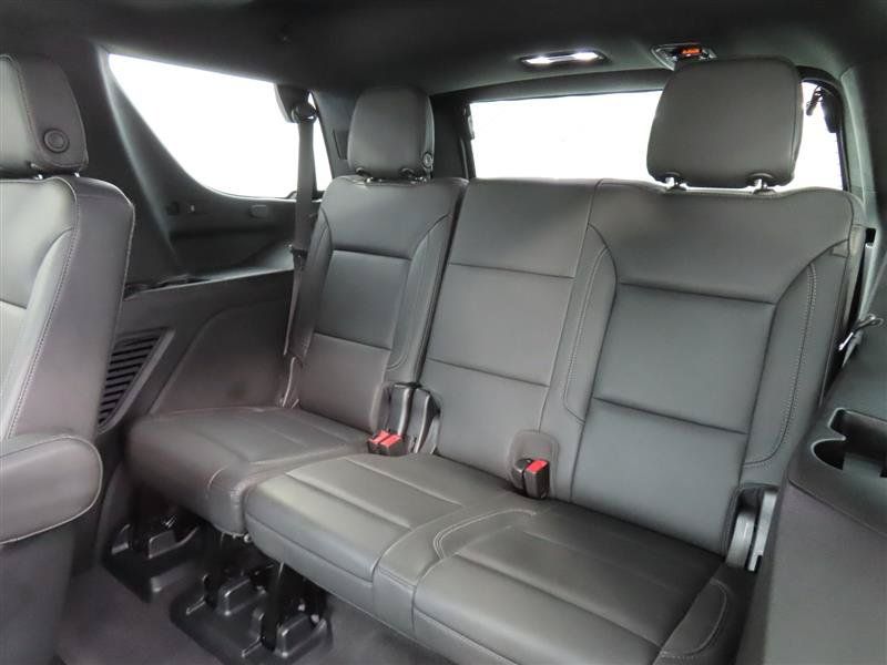 Used 2022 Chevrolet Tahoe Z71 w/ Luxury Package AWD/4WD image 34