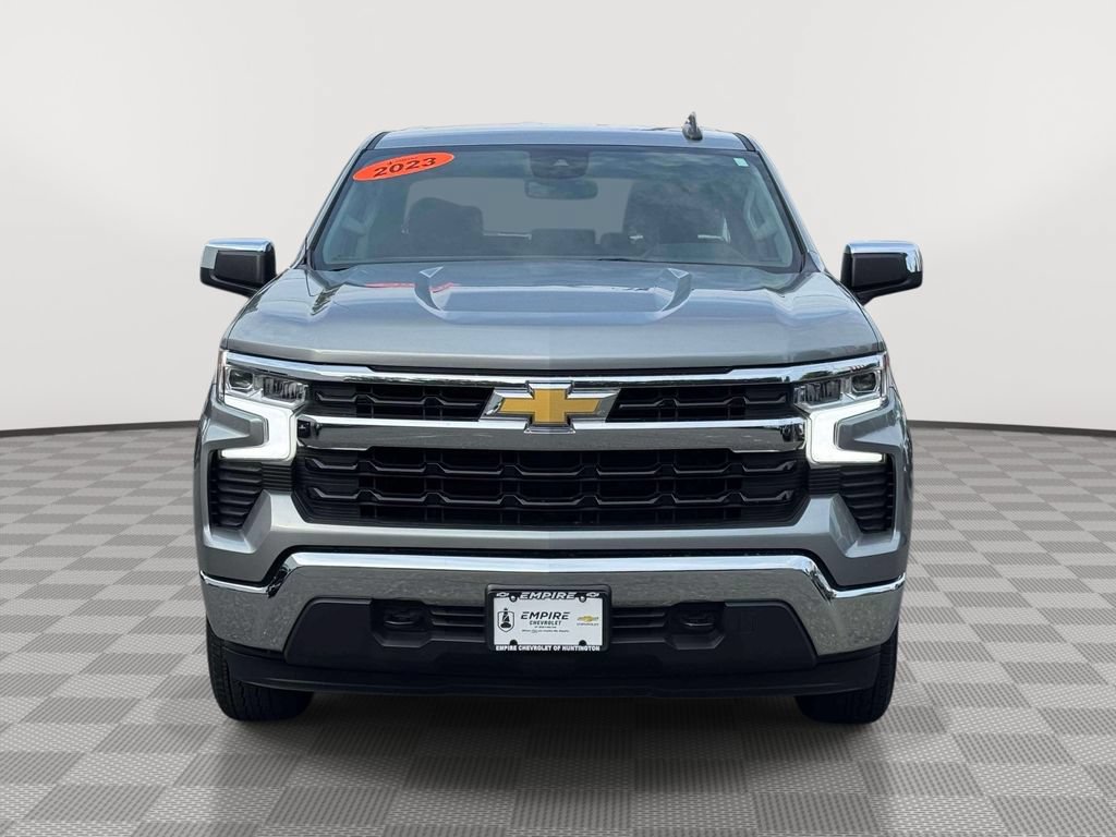 Used 2023 Chevrolet Silverado 1500 LT w/ Protection Package AWD/4WD image 2