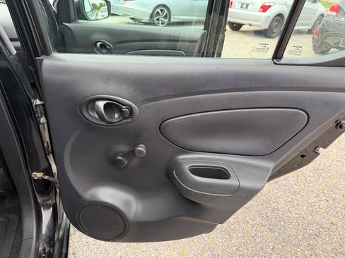 Used 2017 Nissan Versa S Plus FWD image 28