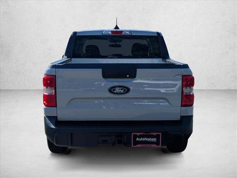 New 2025 Ford Maverick XL image 8