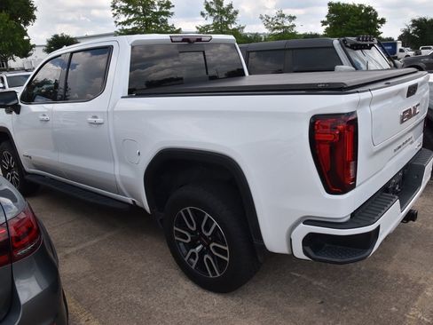 Used 2021 GMC Sierra 1500 AT4 w/ AT4 Premium Package AWD/4WD image 9