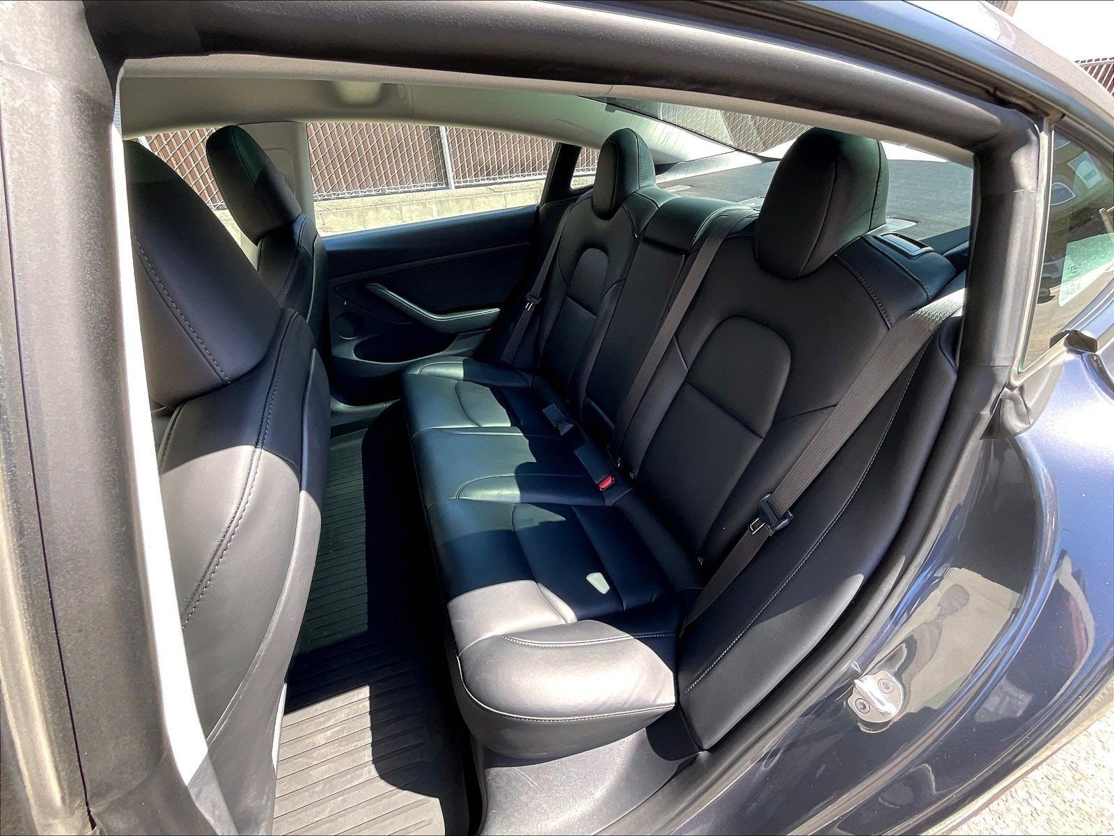 Used 2023 Tesla Model 3 Standard Range RWD image 23
