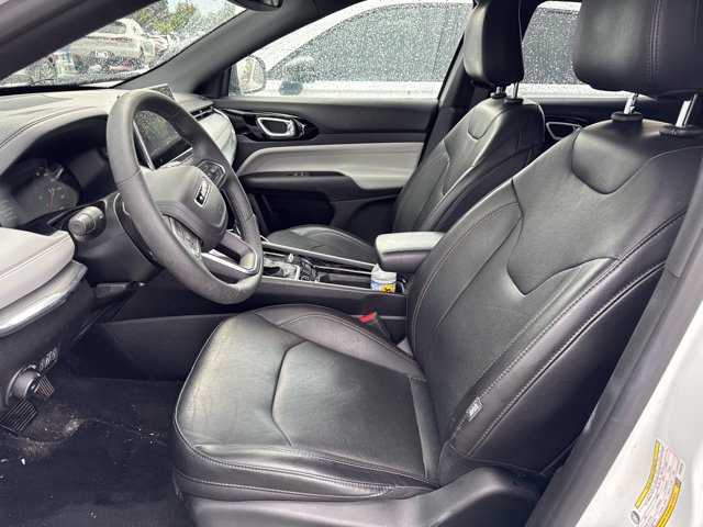 Used 2023 Jeep Compass Limited AWD/4WD image 5