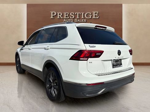 Used 2022 Volkswagen Tiguan SE w/ Panoramic Sunroof Package FWD image 36