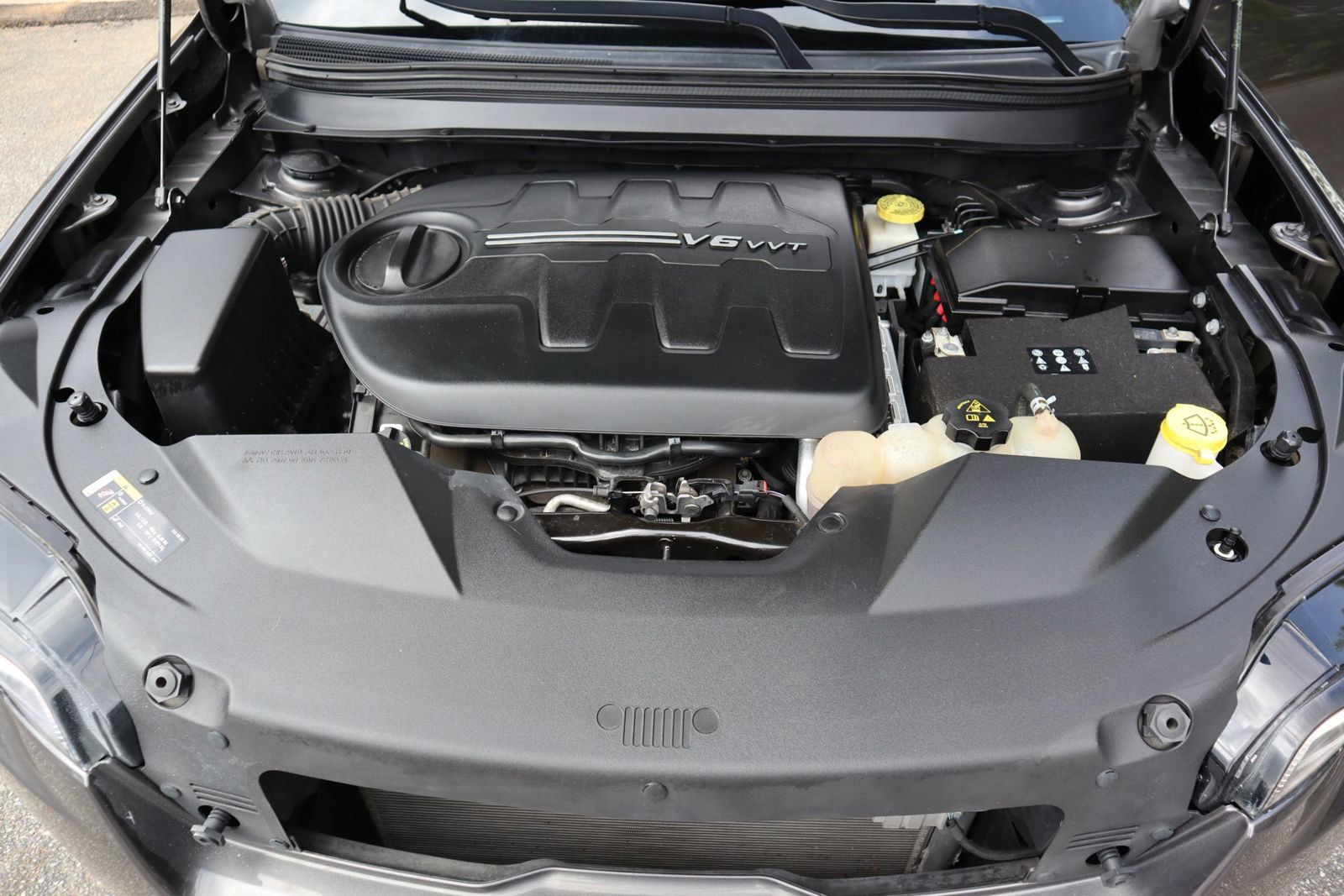 Used 2021 Jeep Cherokee Latitude Lux w/ Sun & Sound Group FWD image 41