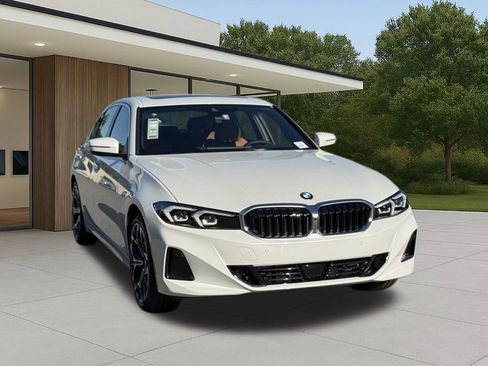New 2026 BMW 330i Sedan w/ Premium Package image 5