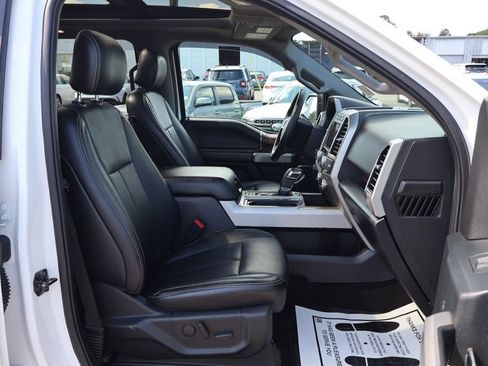 Used 2019 Ford F150 Lariat w/ Equipment Group 502A Luxury AWD/4WD image 26