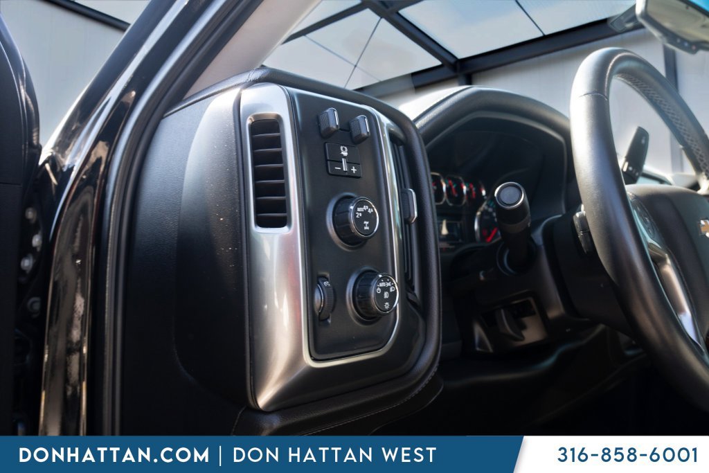 Used 2018 Chevrolet Silverado 1500 LTZ w/ Sport Package AWD/4WD image 12