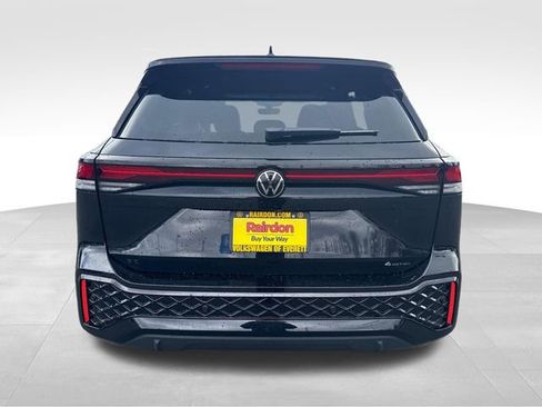 New 2026 Volkswagen Tiguan SE R-Line image 7