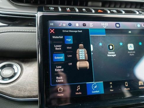 Used 2023 Jeep Grand Cherokee Overland w/ Luxury Tech Group IV image 41