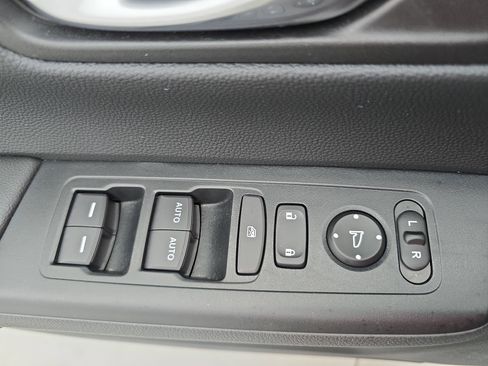 Used 2024 Honda CR-V EX image 27