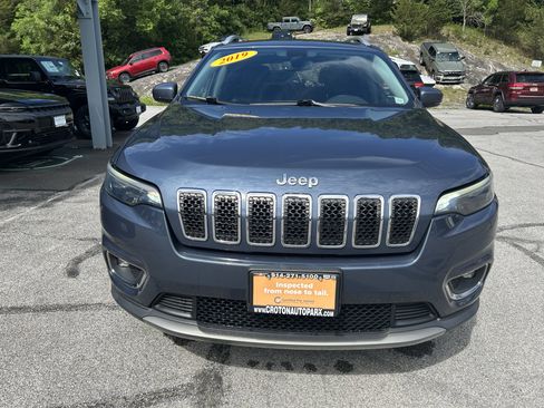 Used 2019 Jeep Cherokee Limited AWD/4WD image 3