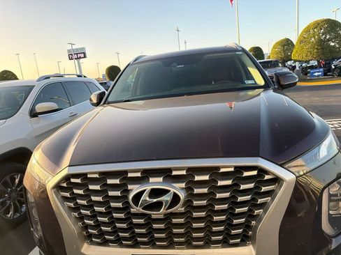 Used 2021 Hyundai Palisade SEL w/ Cargo Package FWD image 2