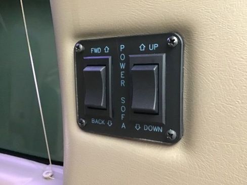 Used 2023 Chevrolet Express 2500 image 8