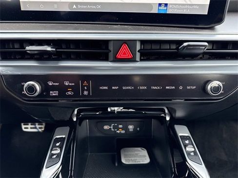 New 2026 Kia Sorento SX Prestige image 24