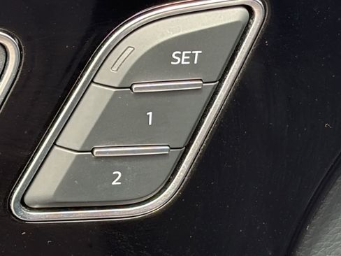 Used 2018 Audi Q7 3.0T Prestige AWD/4WD image 19