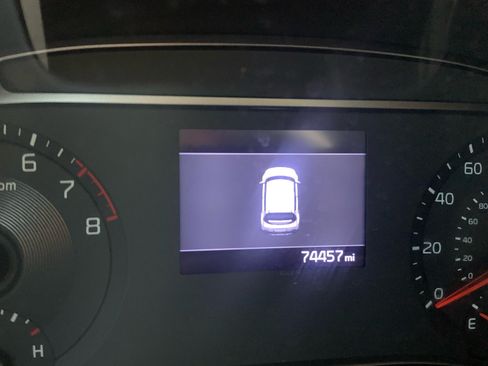 Used 2022 Kia Soul LX FWD image 7