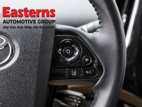 Used 2020 Toyota Prius Prime XLE image 17
