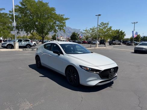 Certified 2025 MAZDA MAZDA3 s Sport FWD image 2