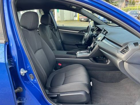 Used 2018 Honda Civic Sport image 10