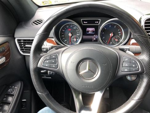 Used 2018 Mercedes-Benz GLS 450 4MATIC image 8