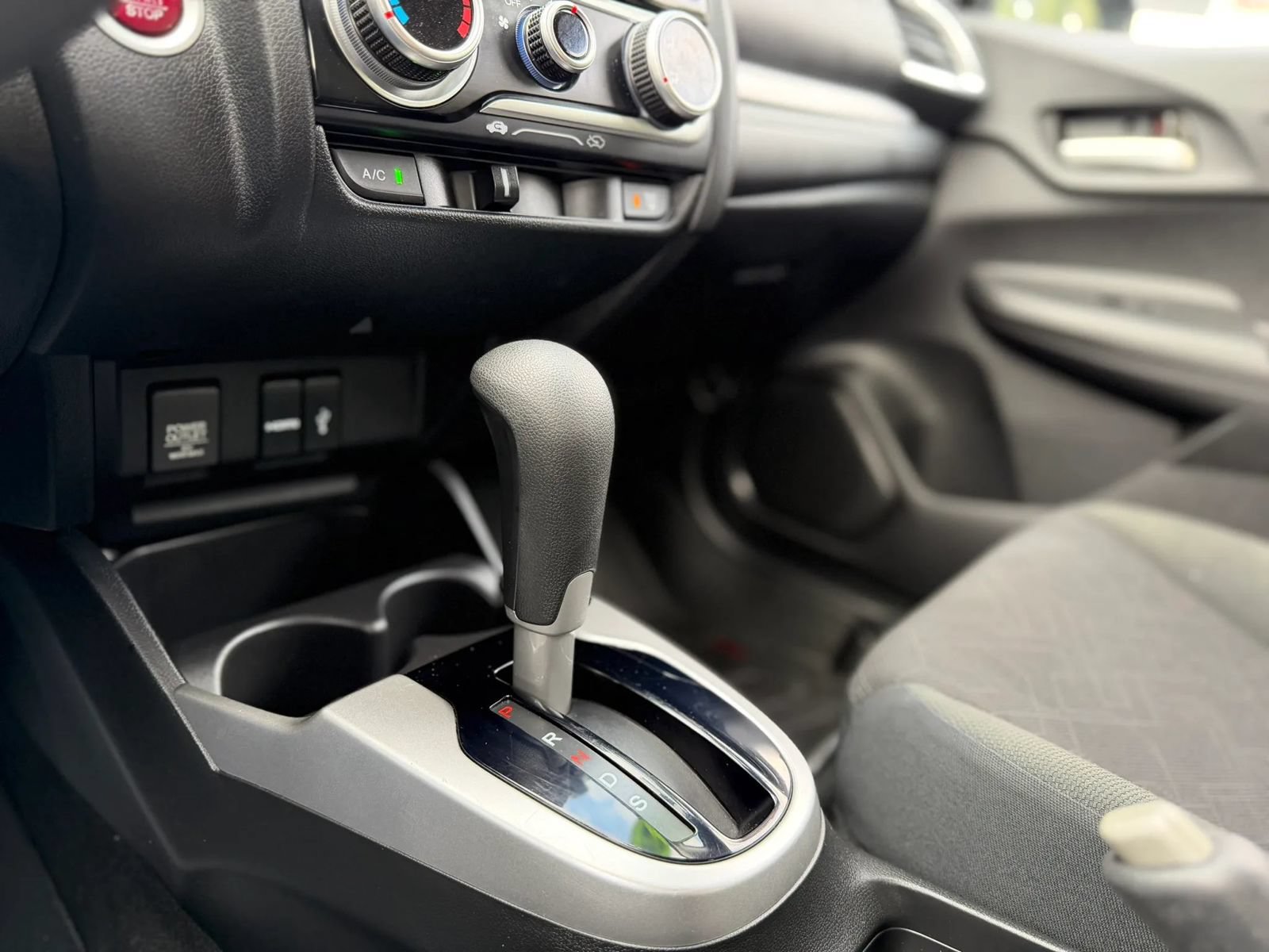Used 2016 Honda Fit EX image 22