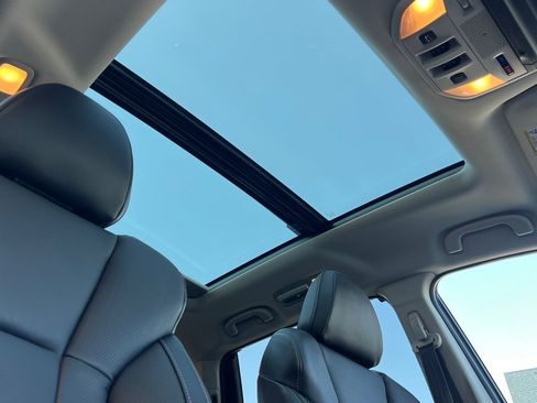 Used 2021 Subaru Ascent Limited w/ Technology Package image 17