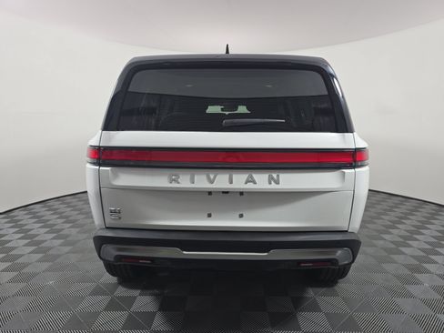 Used 2024 Rivian R1S Adventure Dual AWD/4WD image 4