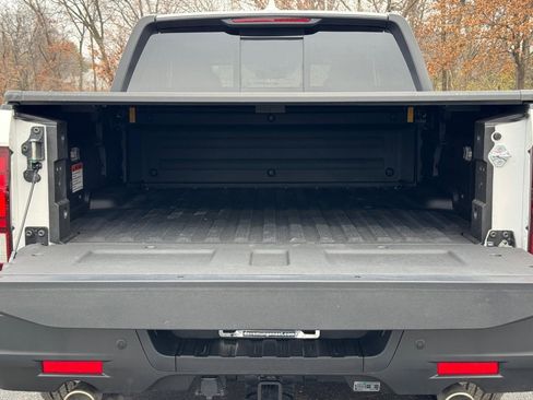 Certified 2025 Honda Ridgeline Black Edition image 4