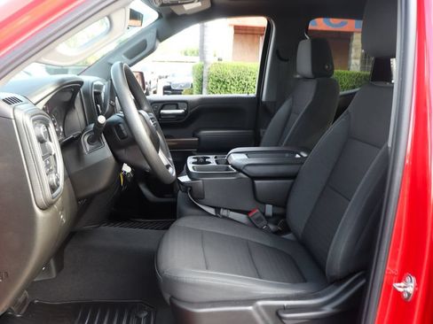 Used 2020 Chevrolet Silverado 1500 LT RWD image 18