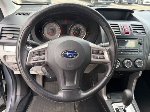 Used 2015 Subaru Forester 2.5i Premium AWD/4WD image 9