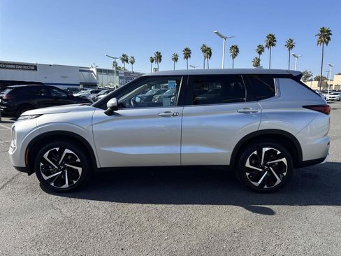 Used 2024 Mitsubishi Outlander SE image 5