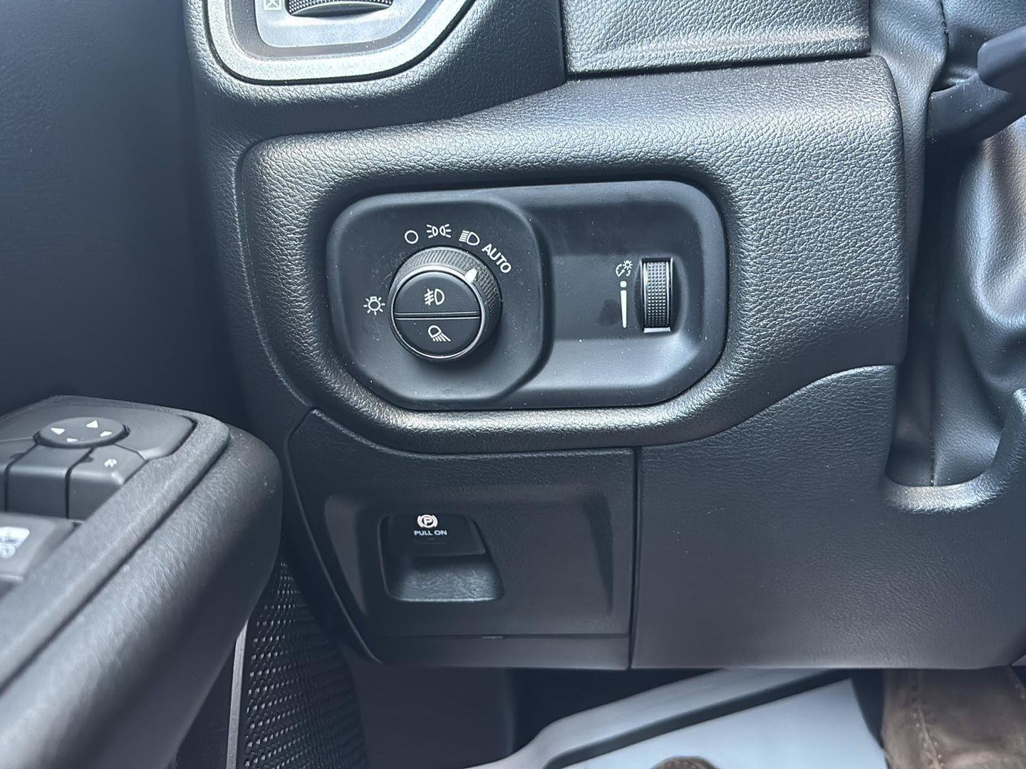 Certified 2025 RAM 1500 Tradesman AWD/4WD image 19