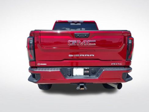Used 2024 GMC Sierra 2500 AT4 w/ Technology Package AWD/4WD image 18
