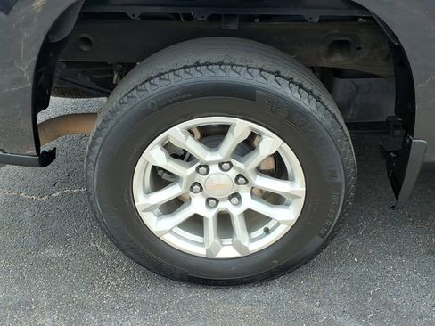 Used 2023 Chevrolet Silverado 1500 LT image 13