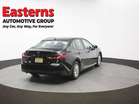 Used 2025 Toyota Camry LE FWD image 39