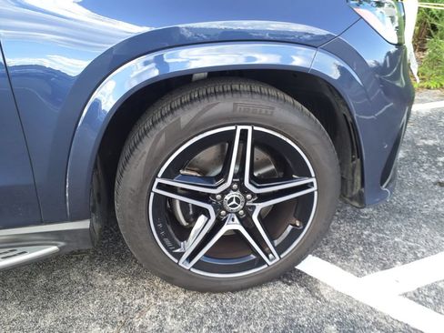 Certified 2024 Mercedes-Benz GLS 450 4MATIC image 9