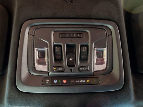 Used 2026 GMC Sierra 3500 Denali Ultimate image 28