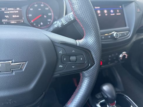 Used 2023 Chevrolet TrailBlazer RS FWD image 30