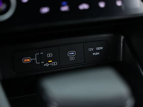 Used 2025 Hyundai Santa Cruz SEL FWD image 36