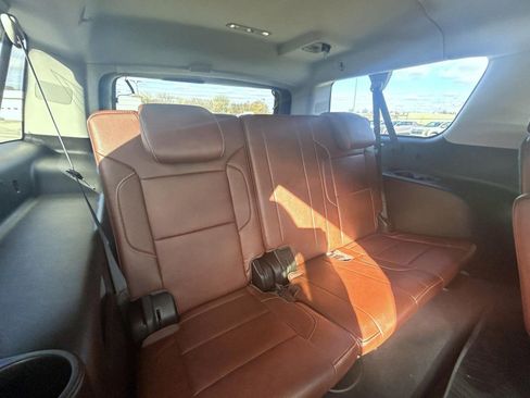 Used 2020 Chevrolet Suburban Premier w/ Premier Plus Edition image 20