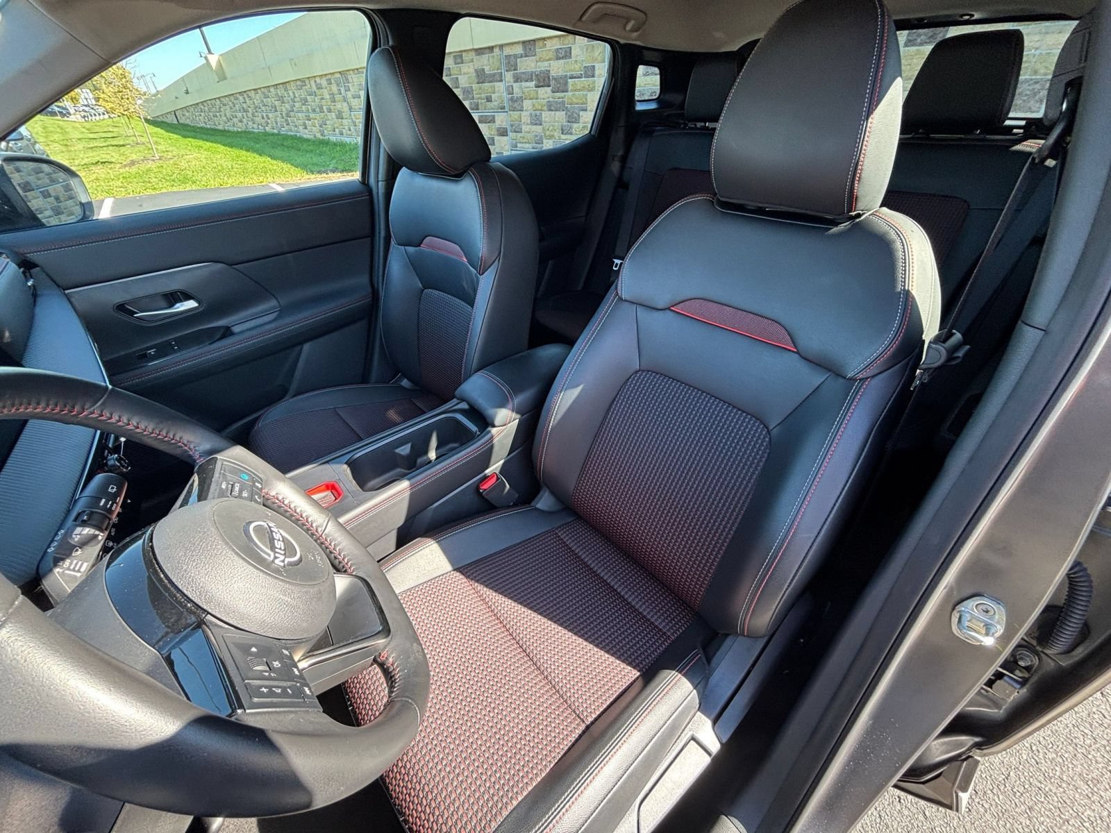 Used 2026 Nissan Kicks SR FWD image 34