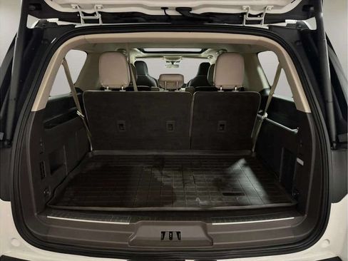 Certified 2022 Lincoln Navigator L Reserve AWD/4WD image 32